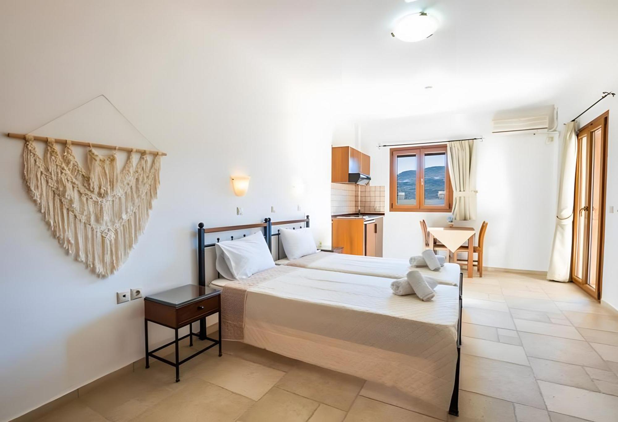 Petra Studios Карпатос Екстер'єр фото